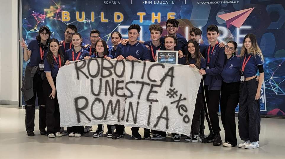 Echipa de Robotică Xeo a Colegiului National ”Horea, Cloșca și Crișan ” Alba Iulia, obține premiul Innovate Award 1st place